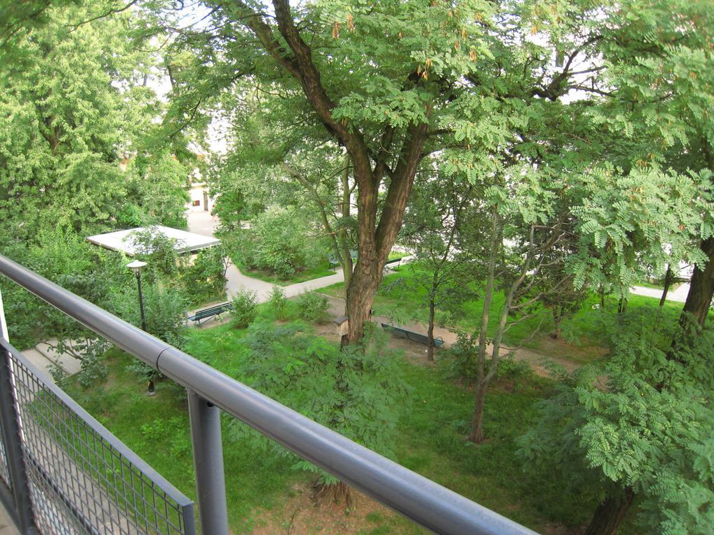 Wilson Apartment วอร์ซอ ภายนอก รูปภาพ